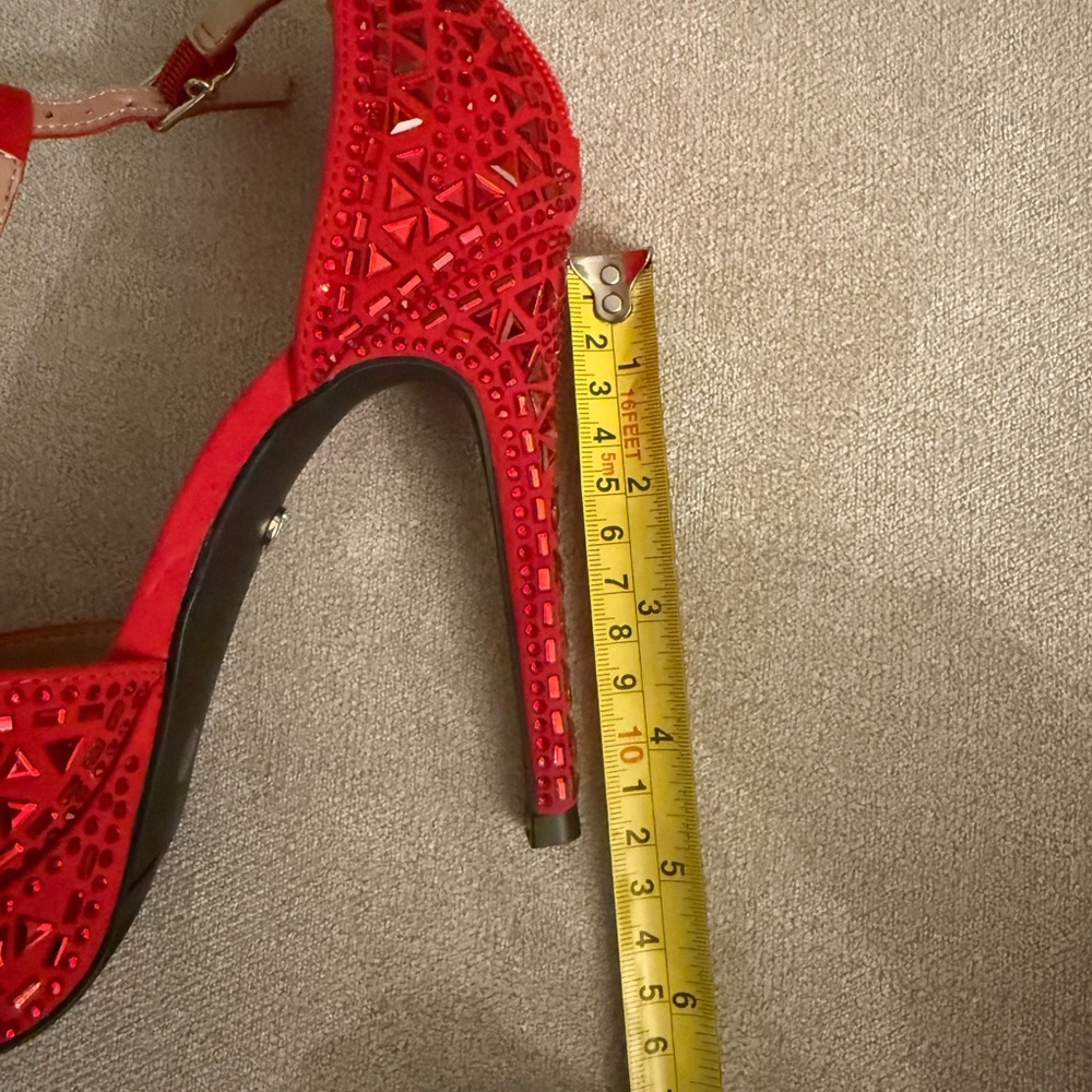 Thalia Sodi Red T-Strap Platform Stiletto Heels with Geometric Embellishments - Picture 7 of 9